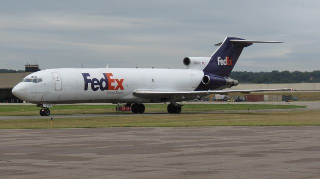 BOEING 727-200 (N489FE)