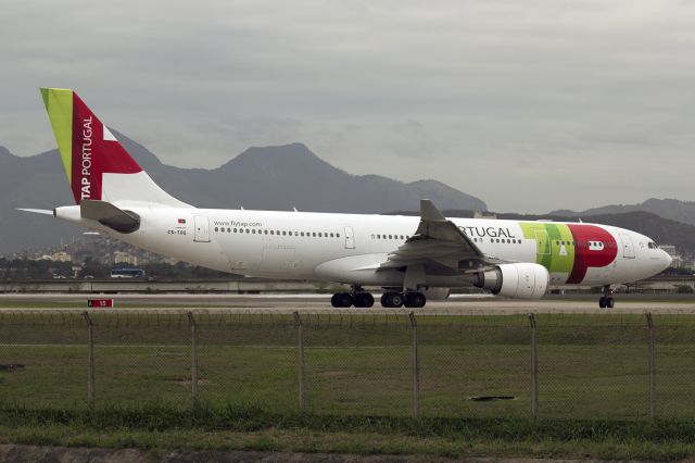 Airbus A330-300 (CS-TOQ)