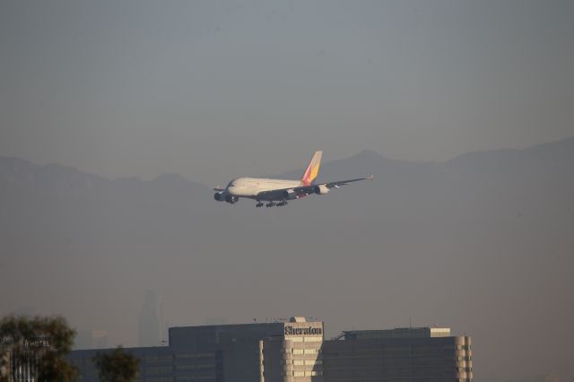 Airbus A380-800 (HL7626)