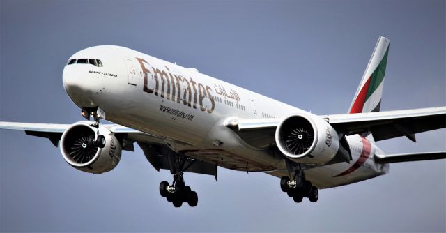 BOEING 777-300ER (A6-EPW) - 11-5-2022