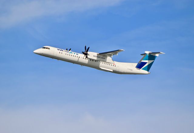 de Havilland Dash 8-400 (C-FENY) - WR3605 to CYYZ // June 10, 2019