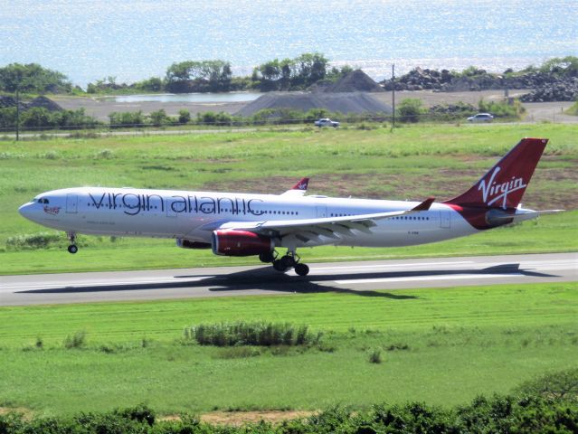 Airbus A330-300 (G-VINE)