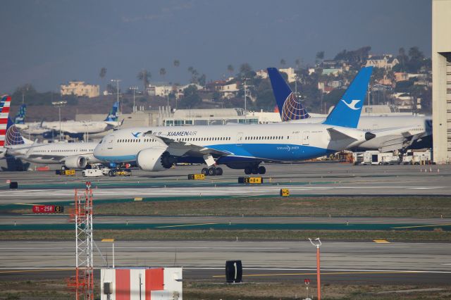 Boeing 787-9 Dreamliner (B-1357)