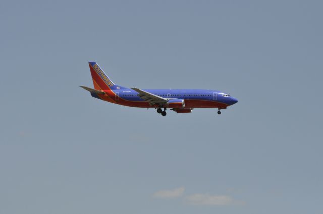 BOEING 737-300 (N346SW)