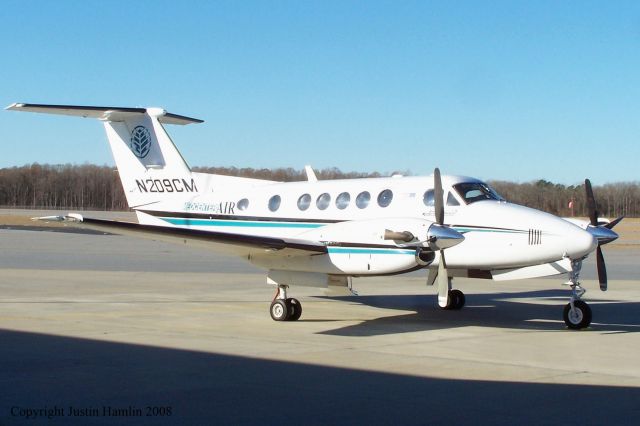 Beechcraft Super King Air 200 (N209CM)