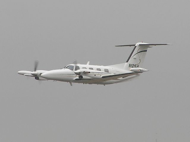 Piper Cheyenne 3 (N121LH) - Doing a lo fly-by.