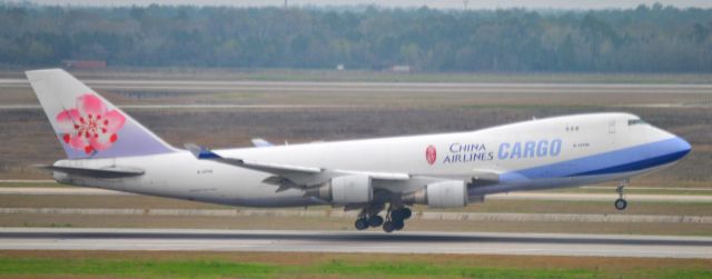 Boeing 747-400 (B-18706)