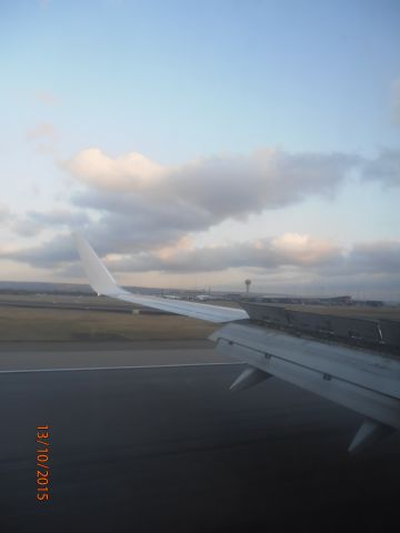 Boeing 737-800 (VH-YIB) - Virgin Australia Boeing 737-800 from Denpasar to Perth Airport. Moments after touchdown at Perth Airport. 