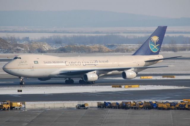 Boeing 747-200 (HZ-AIU)