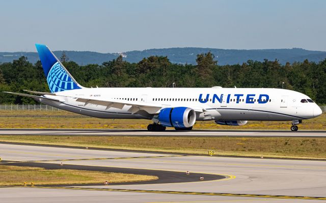 Boeing 787-9 Dreamliner (N29975)