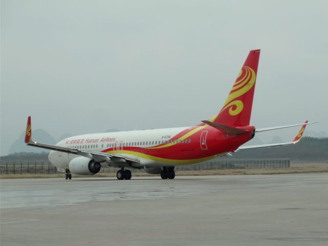 Boeing 737-800 (B-5798)
