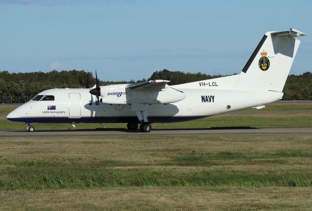 de Havilland Dash 8-200 (VH-LCL)