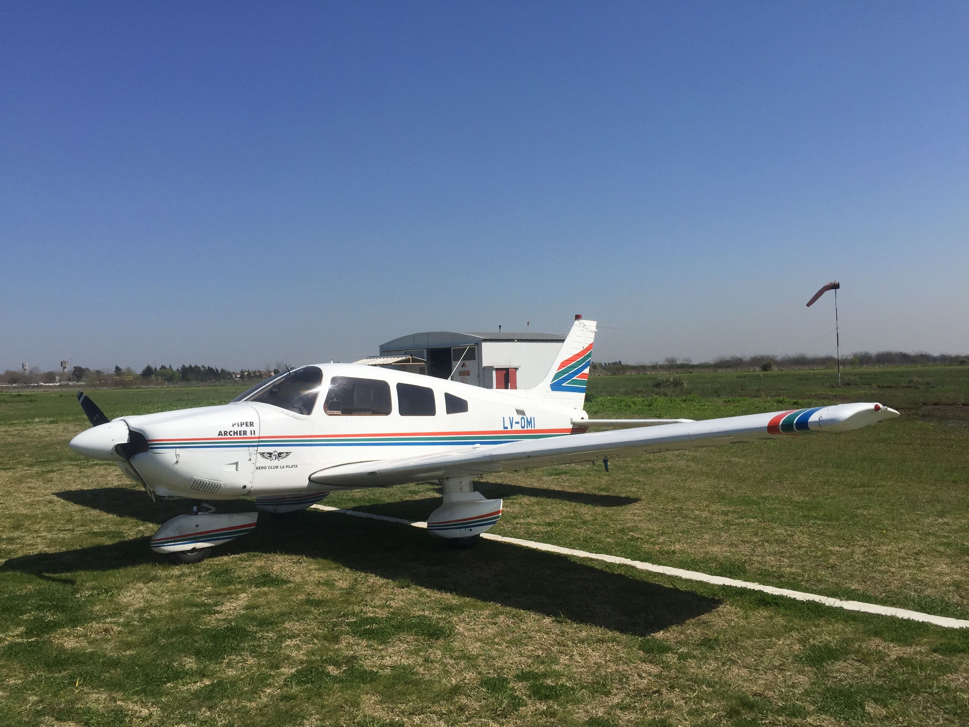 Piper Cherokee (LV-OMI) - Landed in La Plata flying club