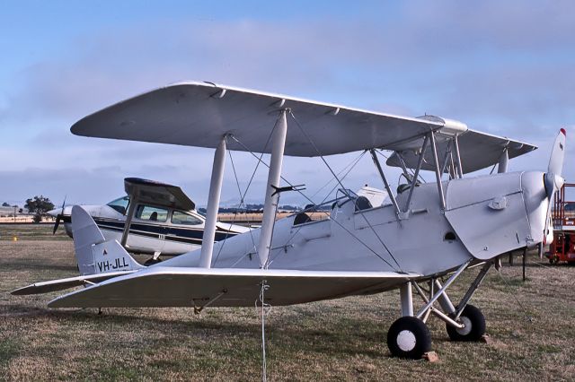 VH-JLL — - DE HAVILLAND (AUSTRALIA) DH-82A TIGER MOTH - REG VH-JLL (CN ) - BALLARAT VICTORIA AUSTRALIA - YBLT 25/2/1990