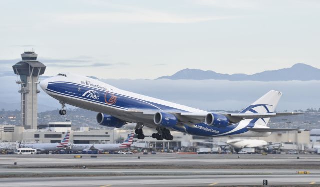 BOEING 747-8 (VQ-BFE) - Departing LAX