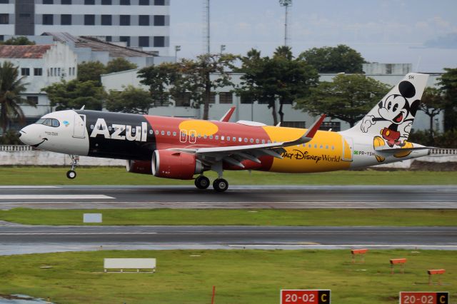 Airbus A320 (PR-YSH)