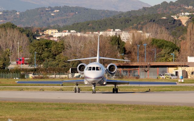 Dassault Falcon 2000 (D-BEST)