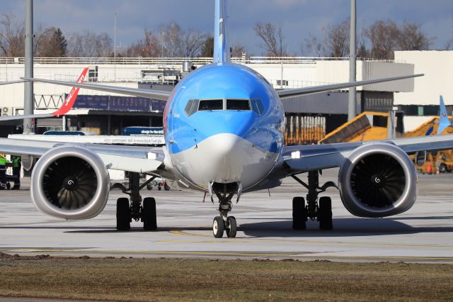 Boeing 737 MAX 8 (G-TUMD)