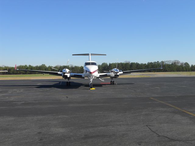 Beechcraft Super King Air 350 (N8118N)