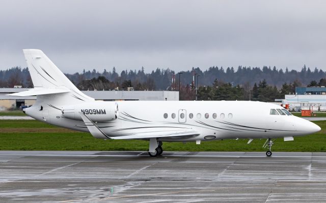 Dassault Falcon 2000 (N909MM)