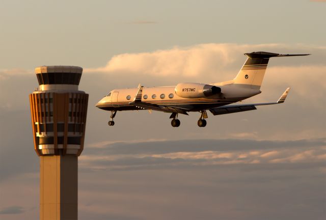 Gulfstream Aerospace Gulfstream IV (N757MC)