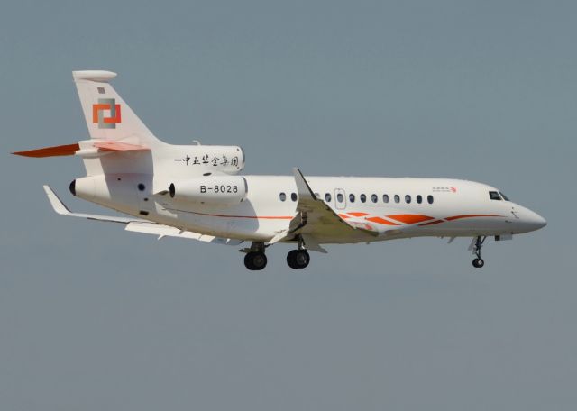 Dassault Falcon 7X (B-8028)