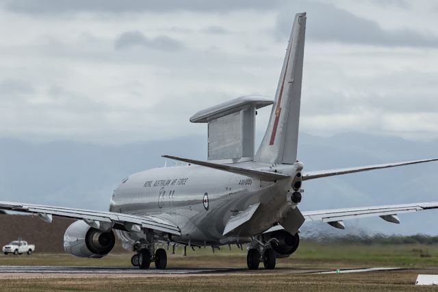 Boeing 737-700 (A30003) - RAAF, E7, Wedgetail lines up on runway 19 at YBTL. The aircraft uses the BBJ2 airframe with extended range.