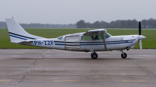 Cessna 207 (turbine) (PH-ZZF)