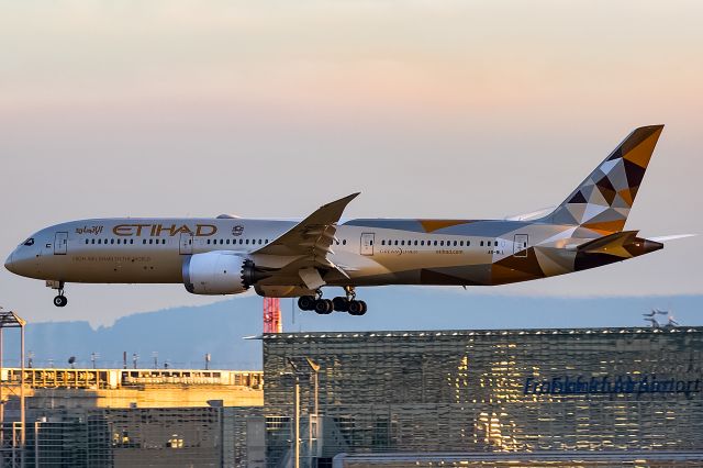 Boeing 787-9 Dreamliner (A6-BLL) - before sunrise!!