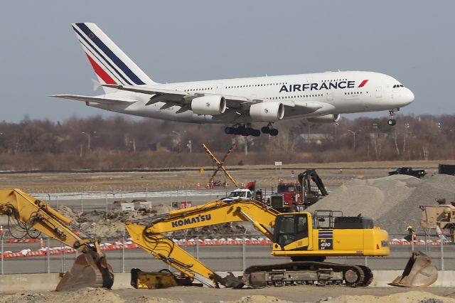 Airbus A380-800 (F-HPJF) - AFR6 arriving from Paris CDG.  6 April 2015