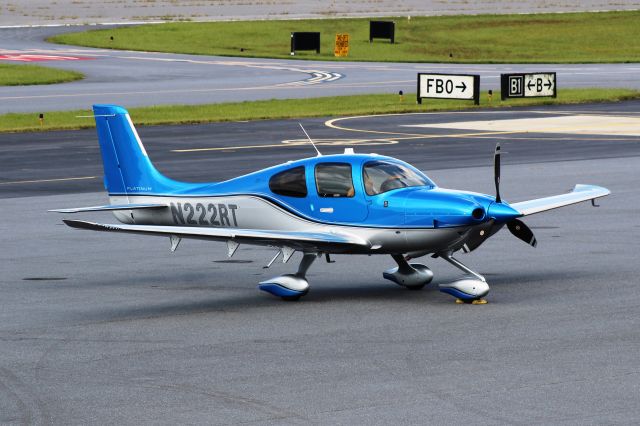 Cirrus SR-22 (N222RT)