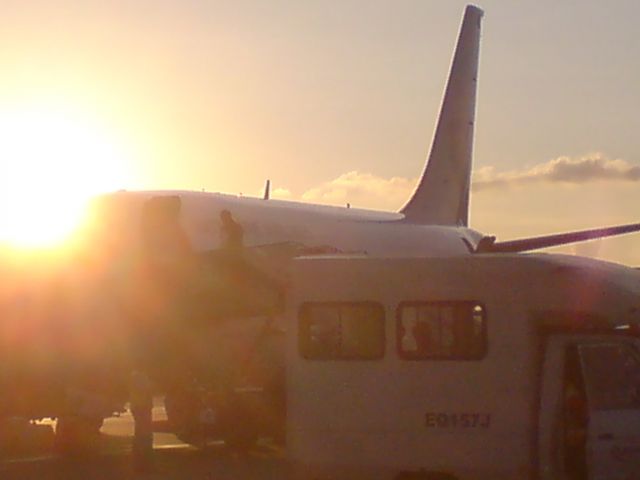Boeing 737-700 —