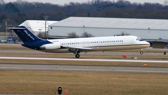 McDonnell Douglas DC-9-30 (N697BJ) - Blue Jackets Air