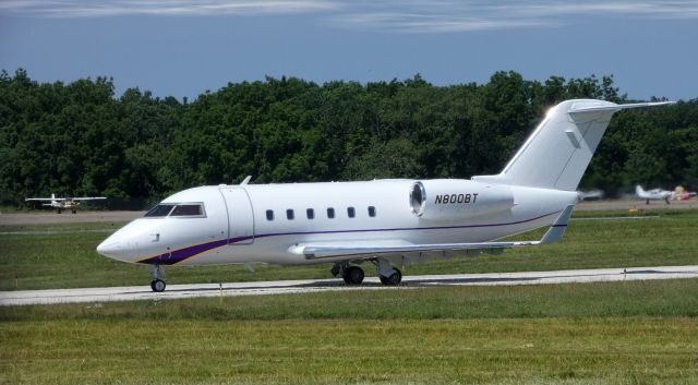 Canadair Challenger (N800BT) - Taxiing for departure is this 1982 Canadair Challenger 600S in the Summer of 2019.