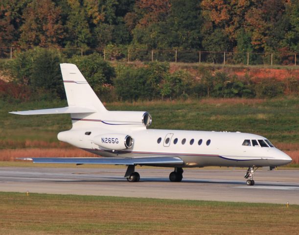 Dassault Falcon 50 (N265G) - CNL GROUP SERVICES III LLC / Waiting 18C - 10/20/10