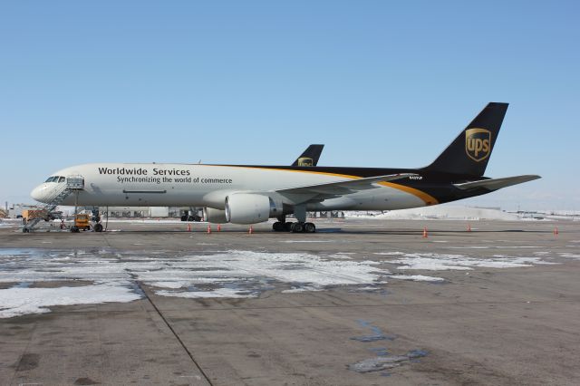 Boeing 757-200 (N409UP) - Parked at DIA cargo.