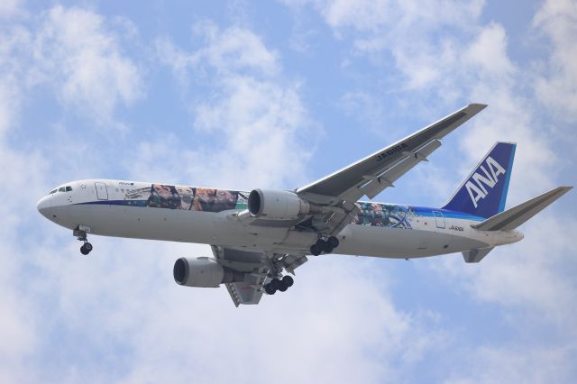 BOEING 767-300 (JA616A) - June 27th 2022:HND-HKD.