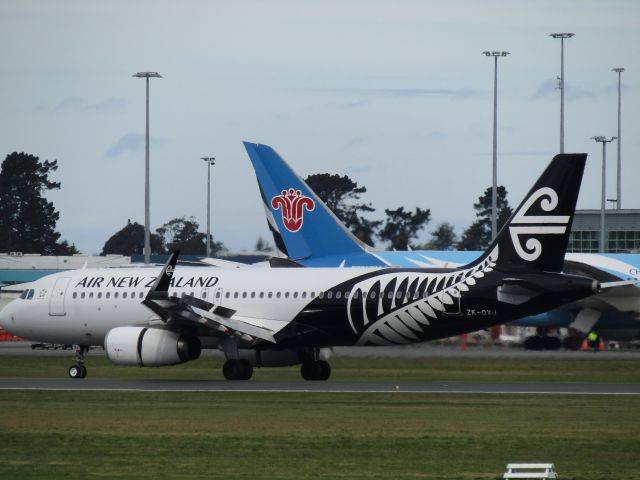 Boeing 787-8 (B-2725)