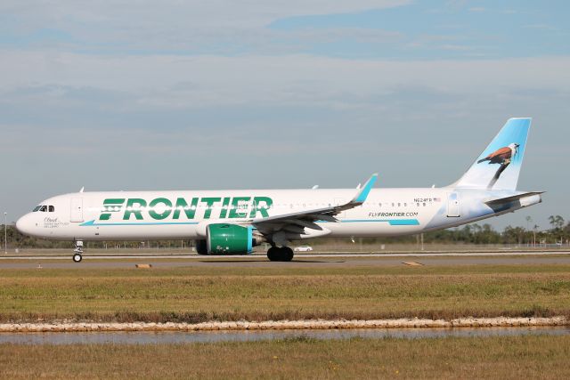 Airbus A321neo (N624FR) - Frontier Flight 1543 taxis at Southwest Florida International Airport prior to flight to Cleveland-Hopkins International Airport (12/19/24)