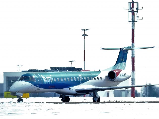 Embraer ERJ-145 (G-RJXF) - Spotting EPLB/LUZ
