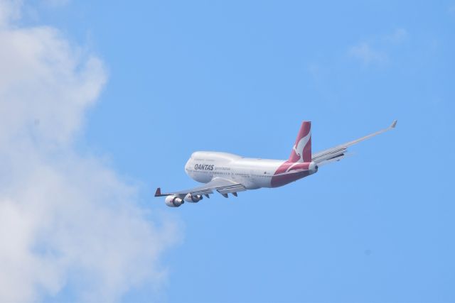 Boeing 747-400 (VH-OEB)