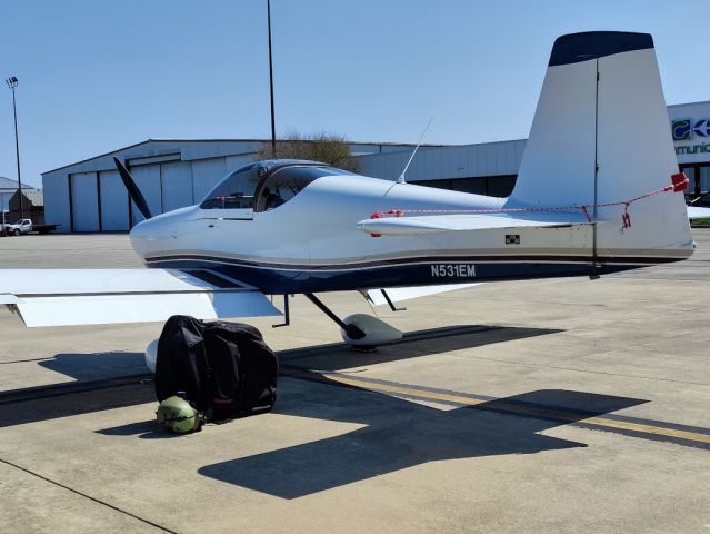 Vans RV-9 (N531EM) - at the FBO with my folding bike, getting ready to load and go. 