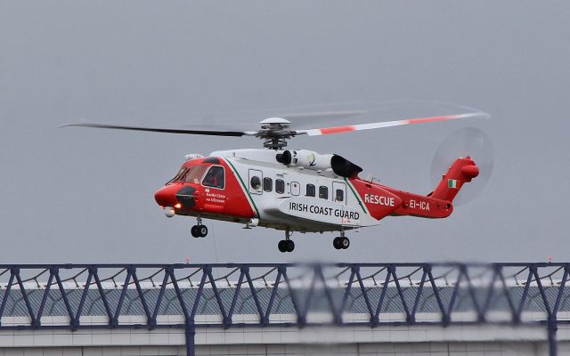 Sikorsky Helibus (EI-ICA) - s-92 ei-ica training at shannon 21/2/17.