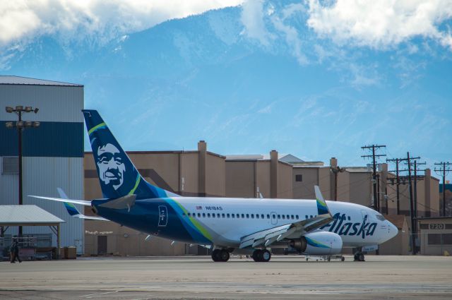 Boeing 737-700 (N618AS) - A freshly painted 737 with the new Alaska Airlines livery sits at Southern California Logistics Airport   