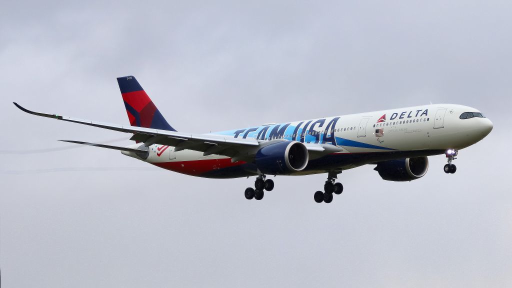 Airbus A330-900 (N411DX)