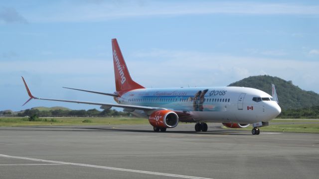 Boeing 737-700 (C-GOWG)