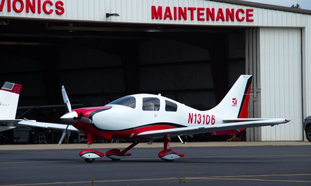 Cessna 400 (N13106) - On the ramp at Spark Chasers