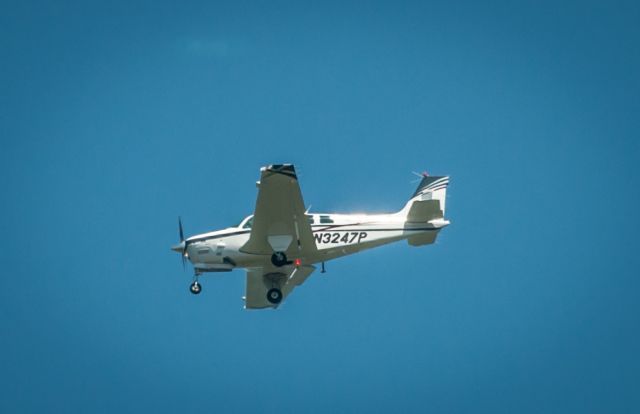 Beechcraft 35 Bonanza (N3247P)