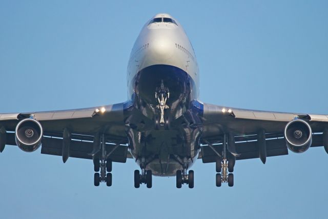 Boeing 747-400 (G-CIVR)