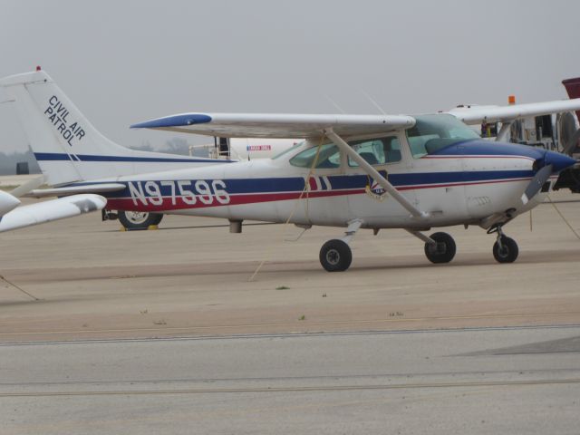 Cessna Skylane (N97596)